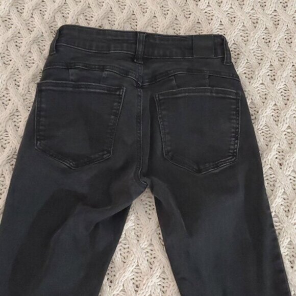 BERSHKA PORTUGAL "Push Up" Mid Rise Jeans - Picture 11 of 16